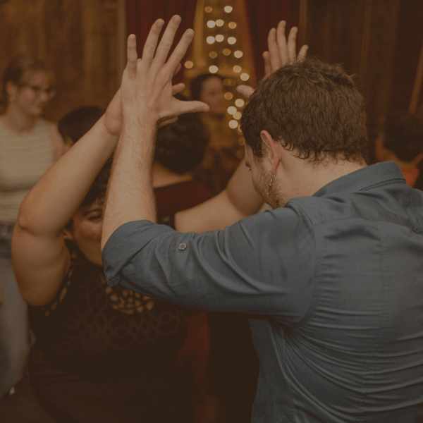 Learn Blues dancing with beginner-friendly classes